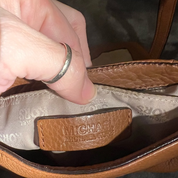 Michael Kors Brown Leather Crossbody, good condition, inside clean - Picture 5 of 7